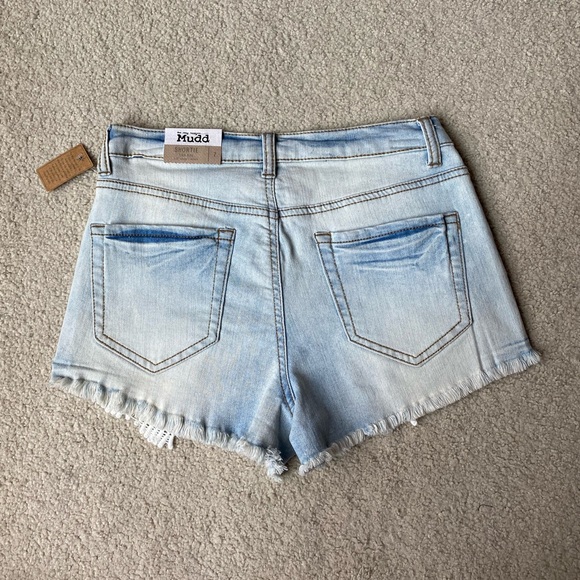 Mudd | High Rise Light Wash Distressed Jean Shorts - Picture 5 of 6